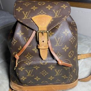 Louis Vuitton Montsouris MM